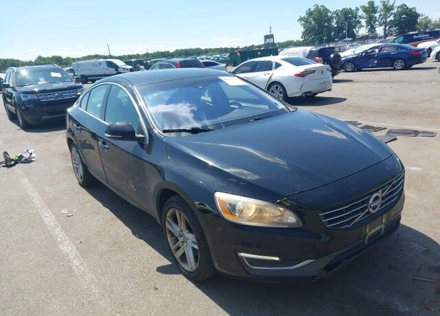 2015 VOLVO S60