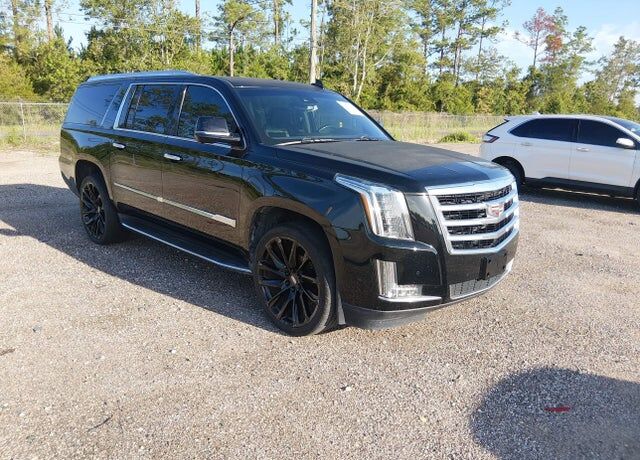 2017 CADILLAC Escalade ESV
