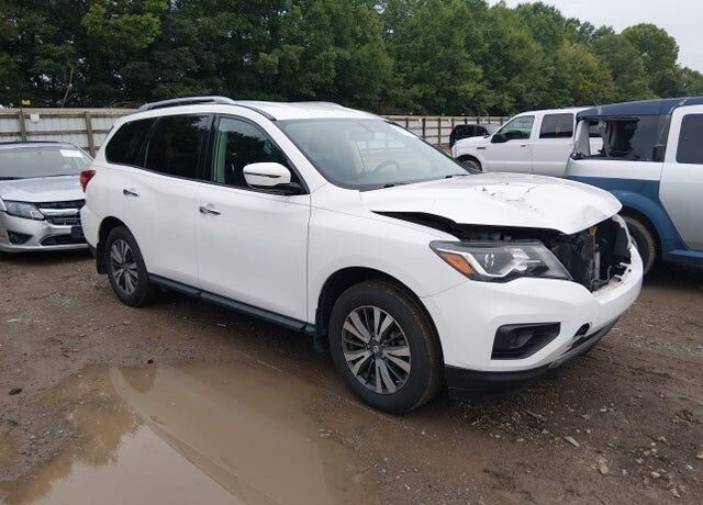 2017 NISSAN Pathfinder