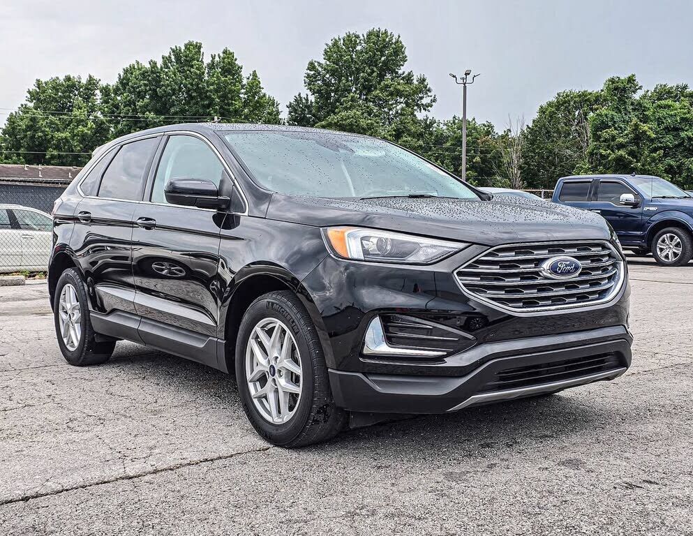 2022 FORD Edge