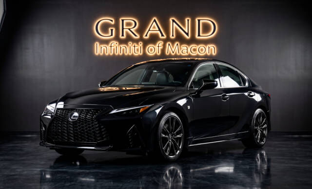 2025 LEXUS IS