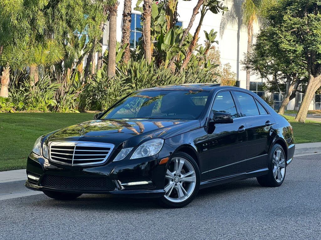 2012 MERCEDES-BENZ E-Class