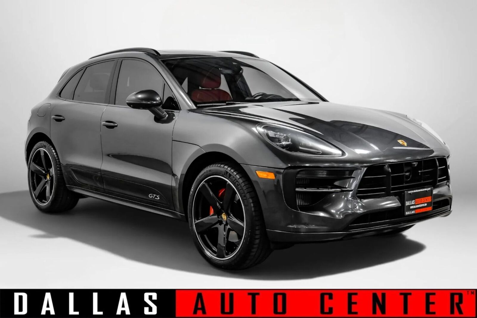 2021 PORSCHE Macan