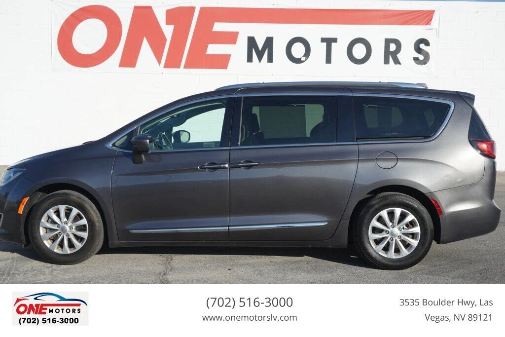 2018 CHRYSLER Pacifica