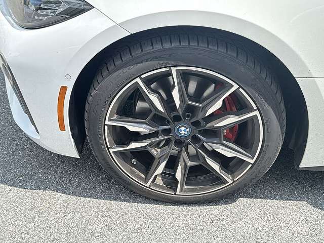 2023 BMW i4