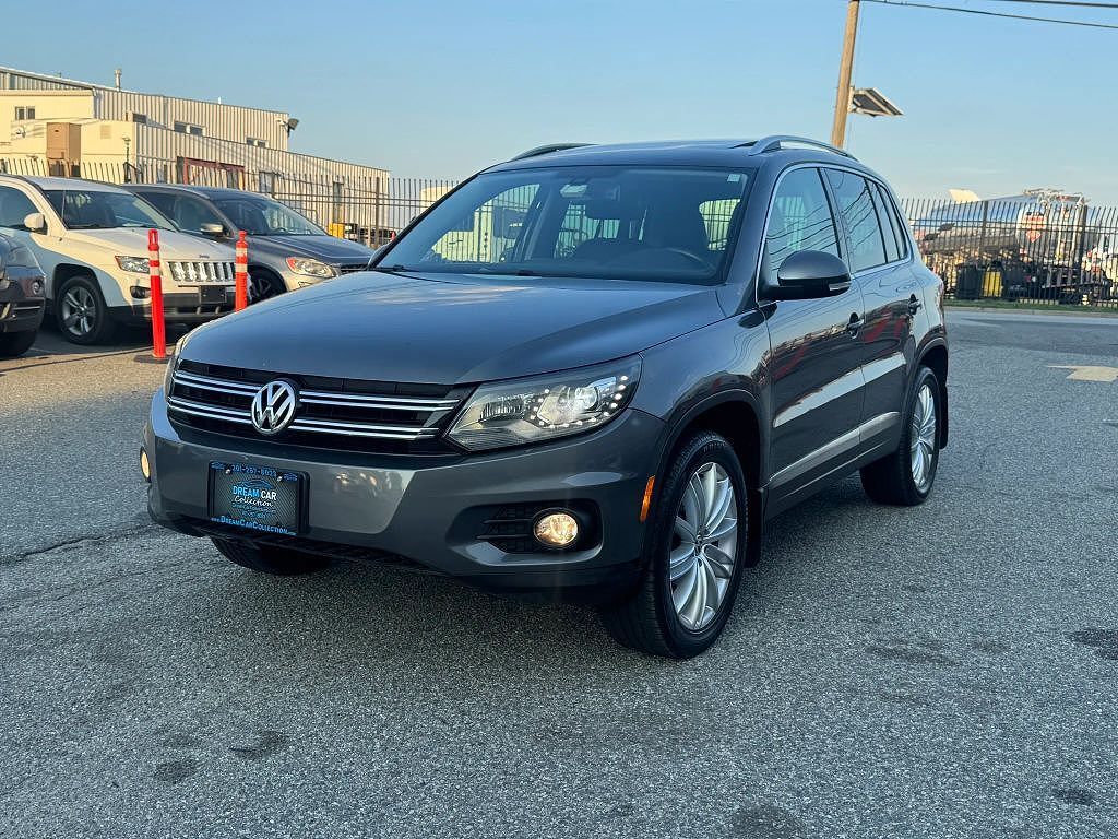 2016 VOLKSWAGEN Tiguan
