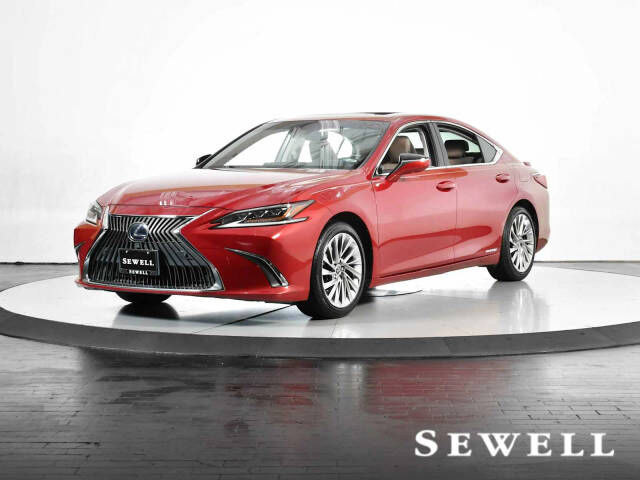 2019 LEXUS ES