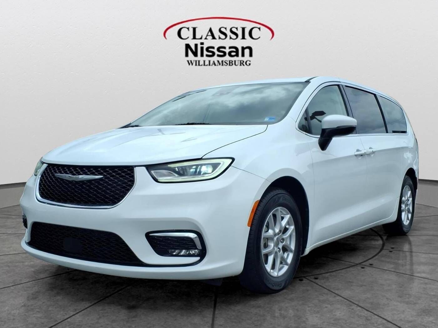 2023 CHRYSLER Pacifica