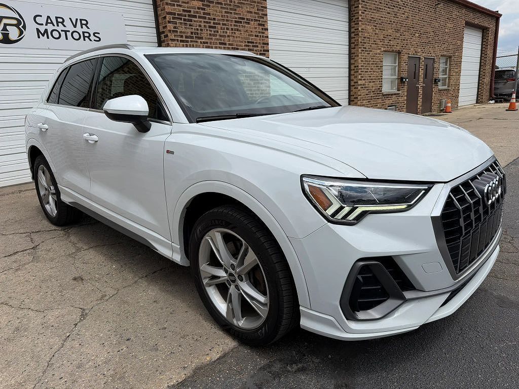 2022 AUDI Q3