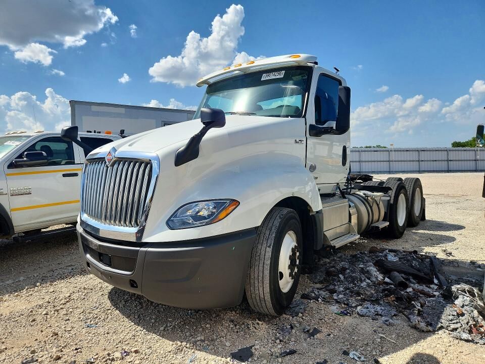 2019 INTERNATIONAL LT625