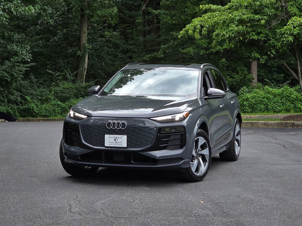2025 AUDI Q6
