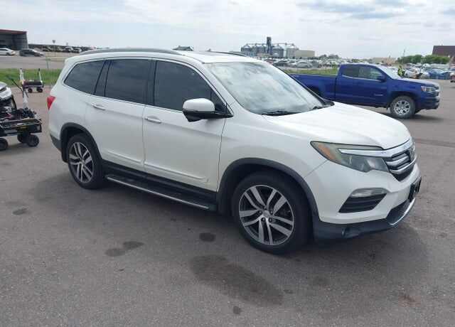 2016 HONDA Pilot