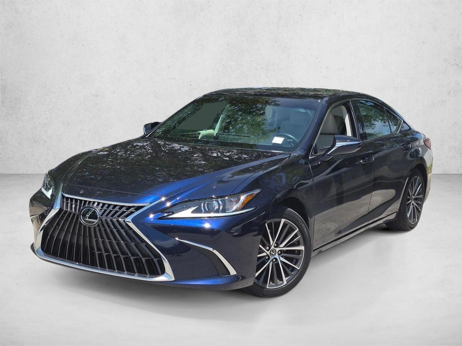 2025 LEXUS ES