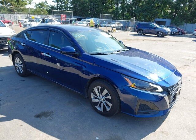 2023 NISSAN Altima