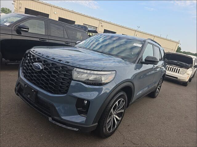 2025 FORD Explorer