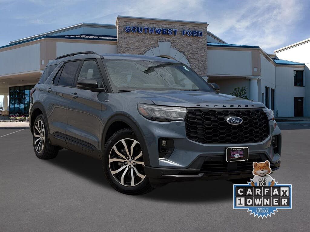 2025 FORD Explorer