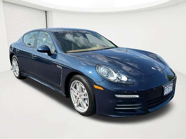2014 PORSCHE Panamera