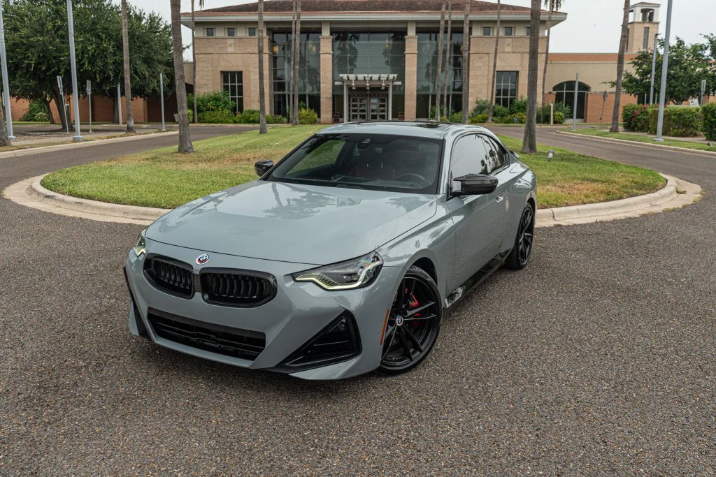 2023 BMW M2