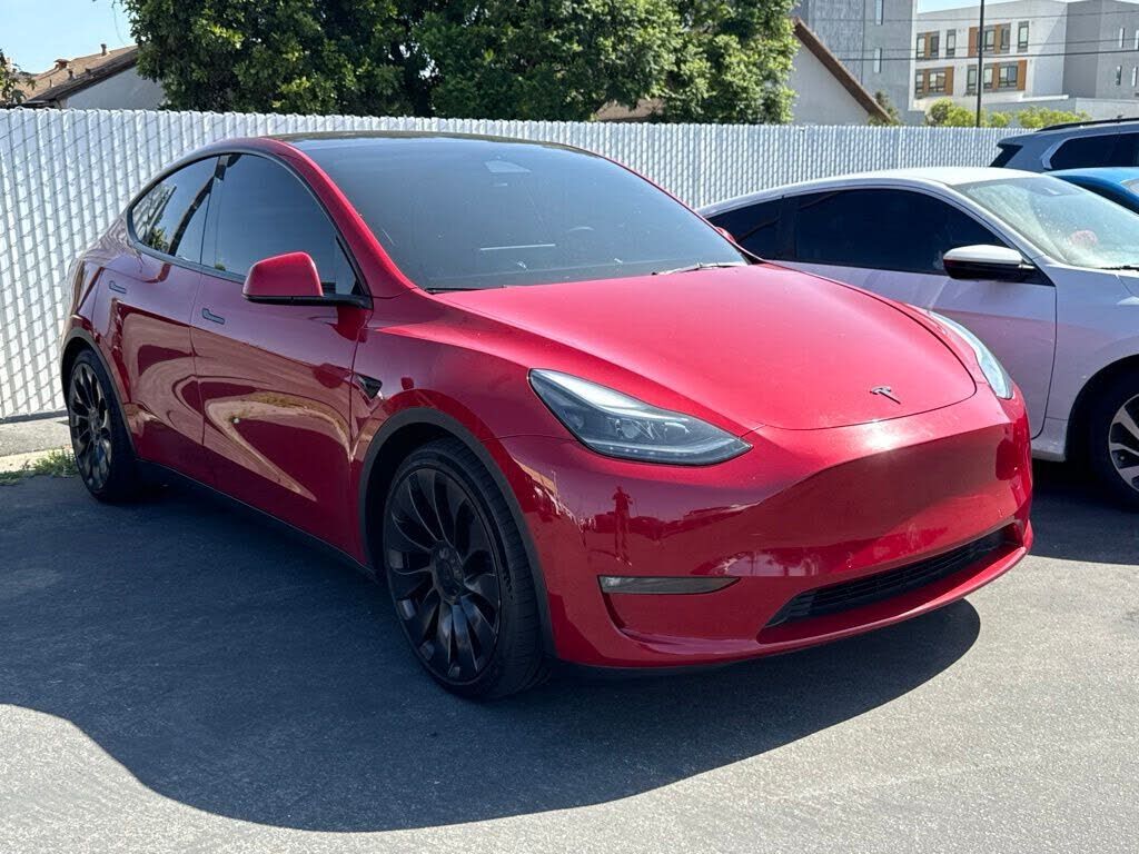 2023 TESLA Model Y