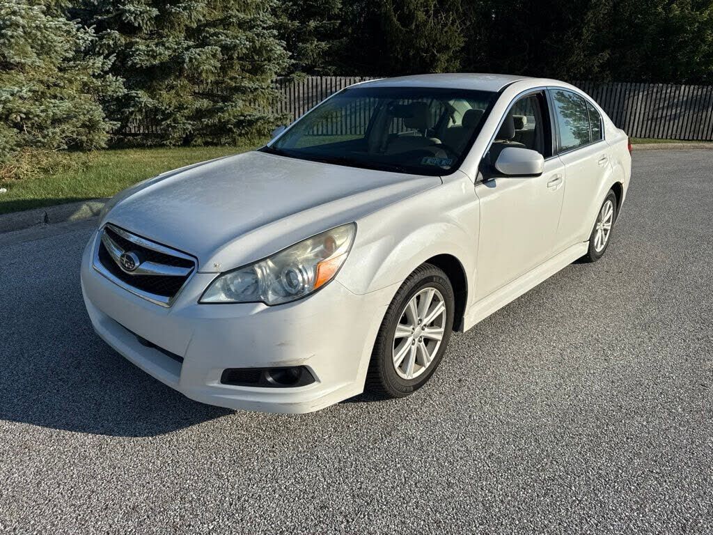2011 SUBARU Legacy