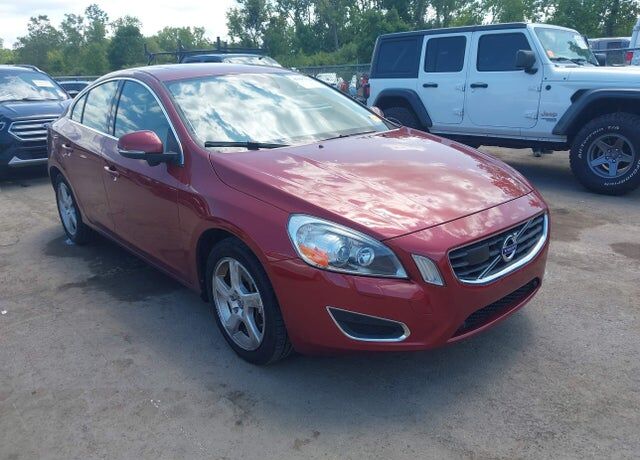 2013 VOLVO S60