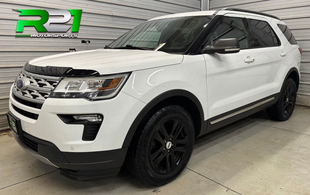 2019 FORD Explorer