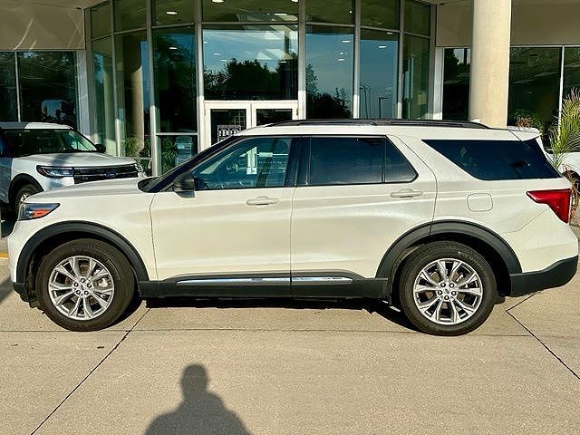 2024 FORD Explorer