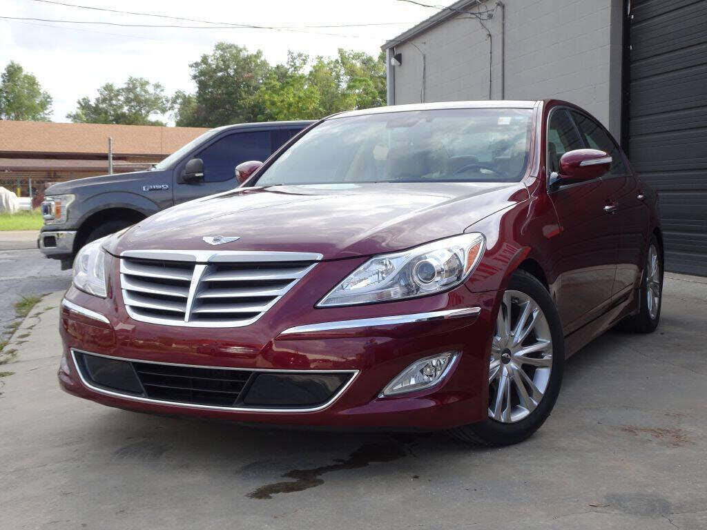 2012 HYUNDAI Genesis