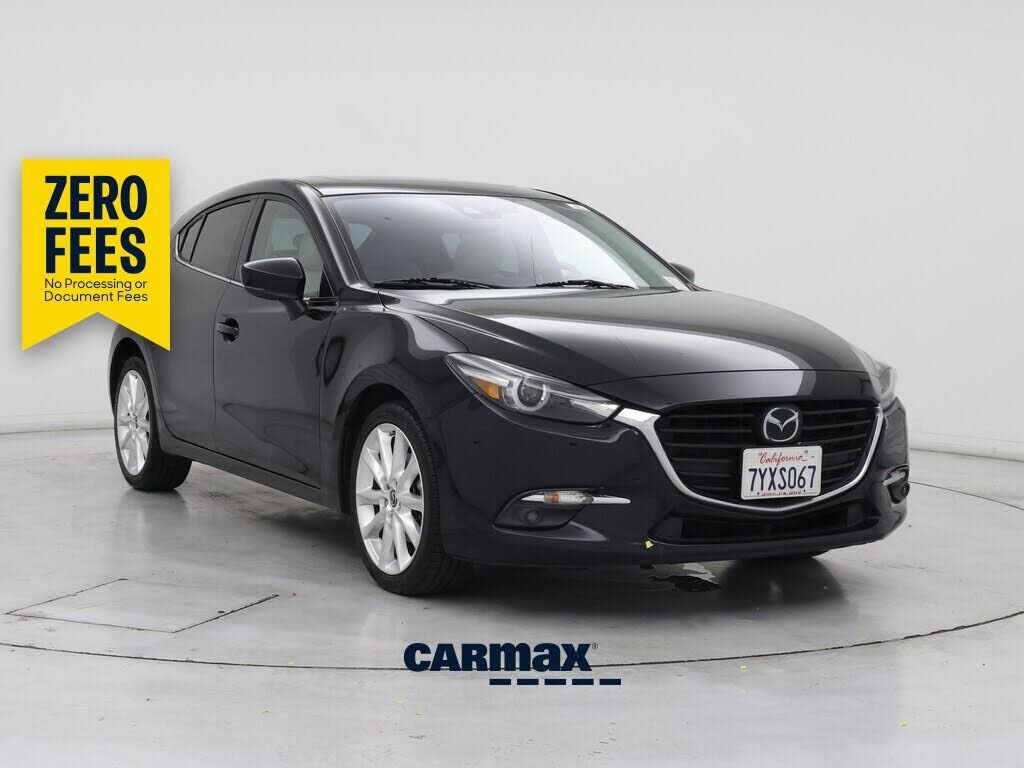 2017 MAZDA Mazda3