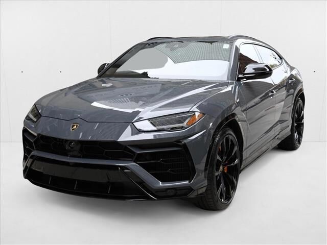2022 LAMBORGHINI URUS