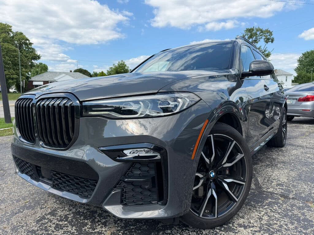2022 BMW X7