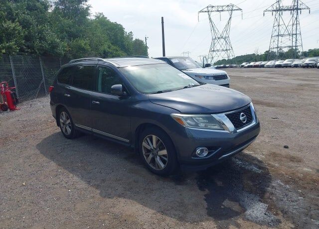 2014 NISSAN Pathfinder
