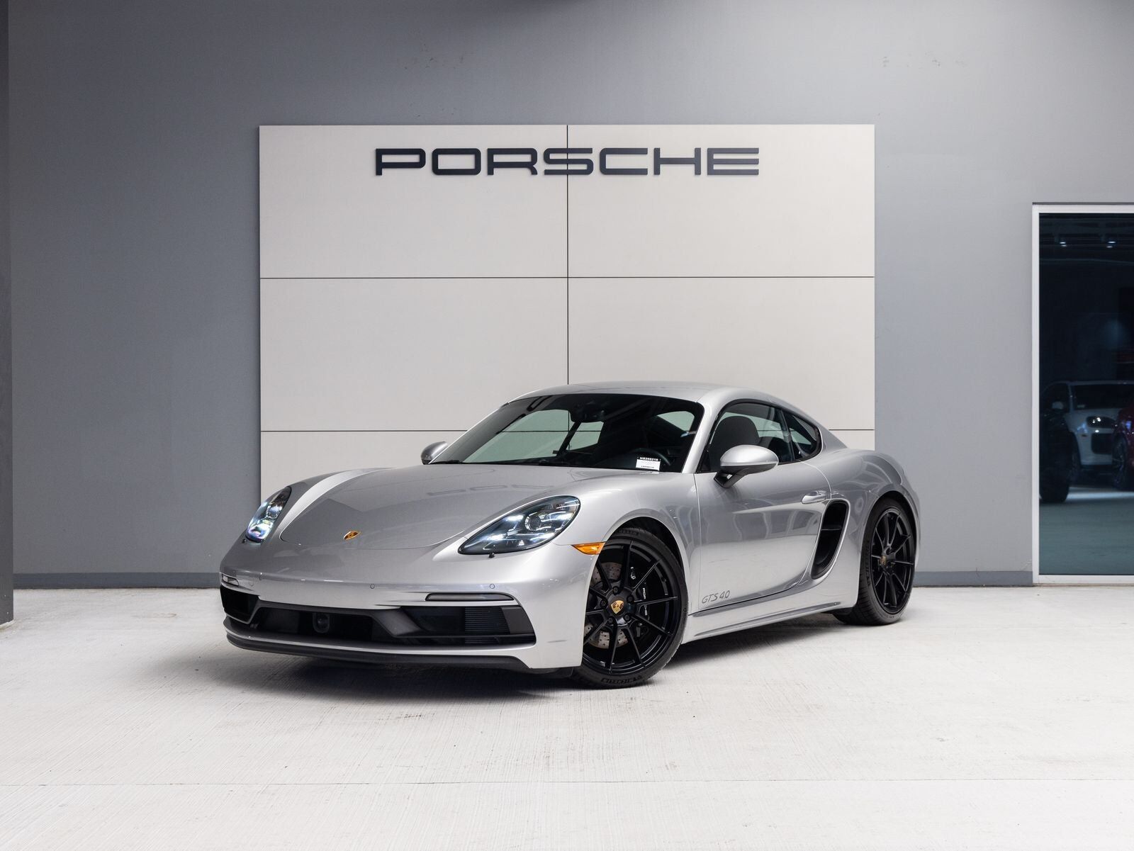 2022 PORSCHE 718