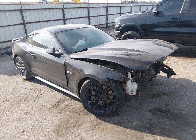 2017 FORD Mustang
