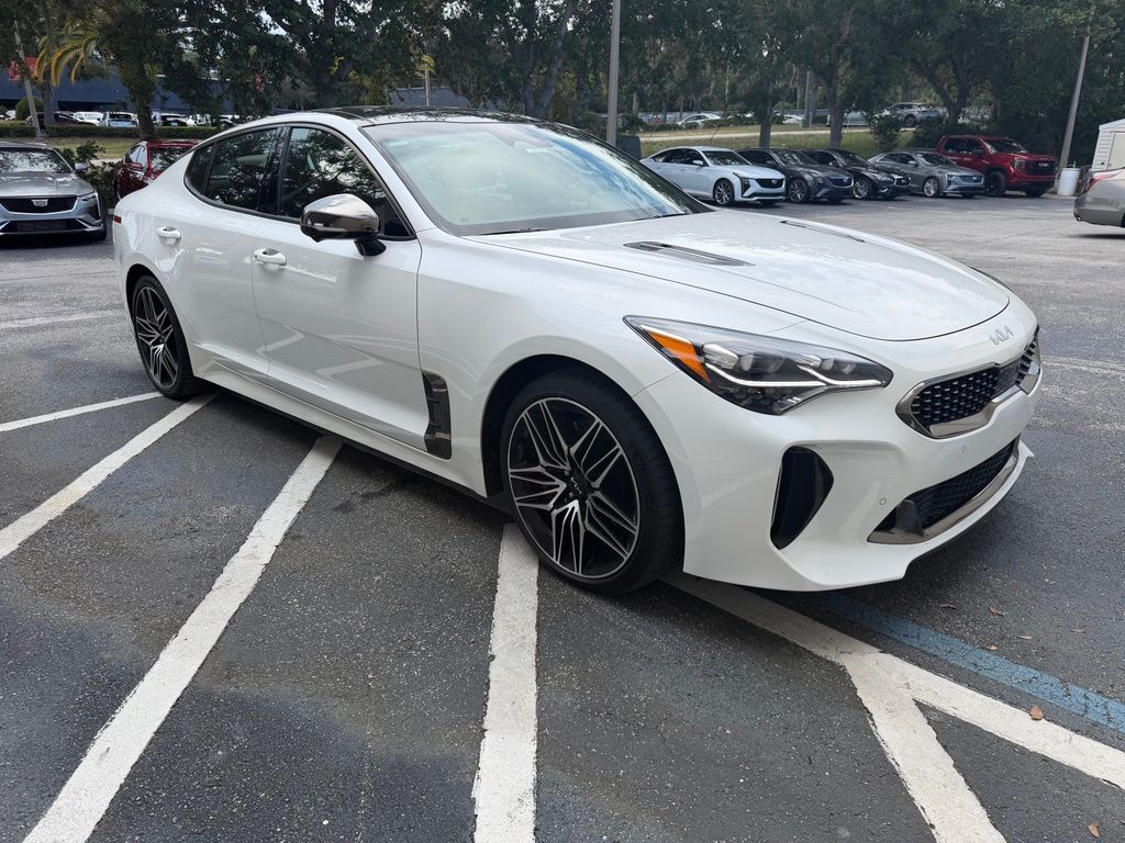 2022 KIA Stinger