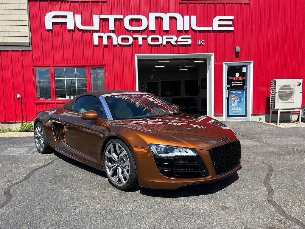 2011 AUDI R8