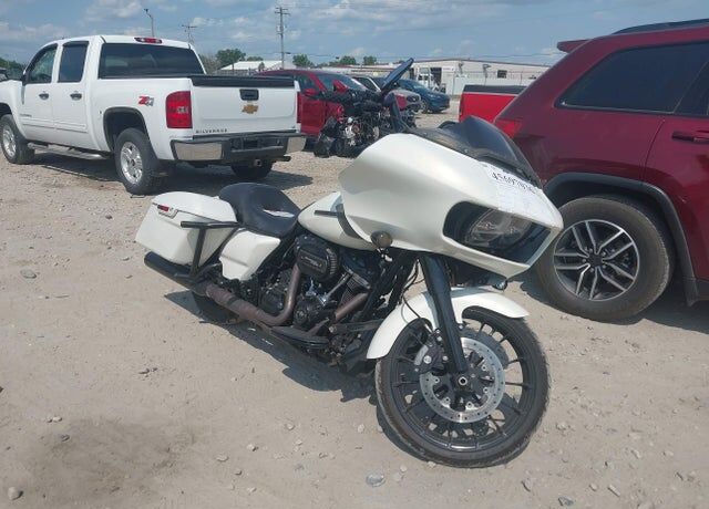 2018 HARLEY DAVIDSON FLTRXS / Road Glide Special