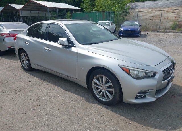 2016 INFINITI Q50