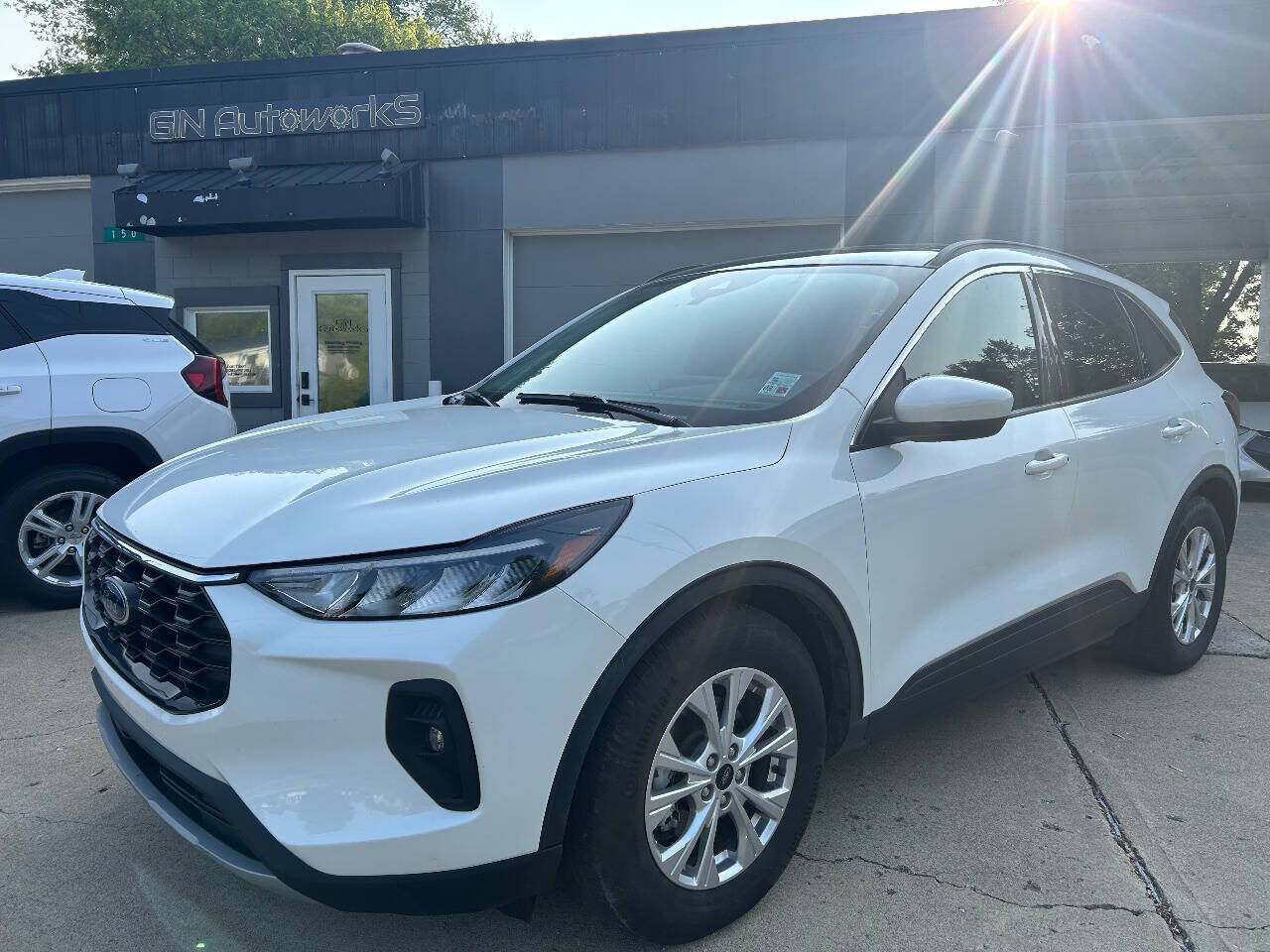2023 FORD Escape