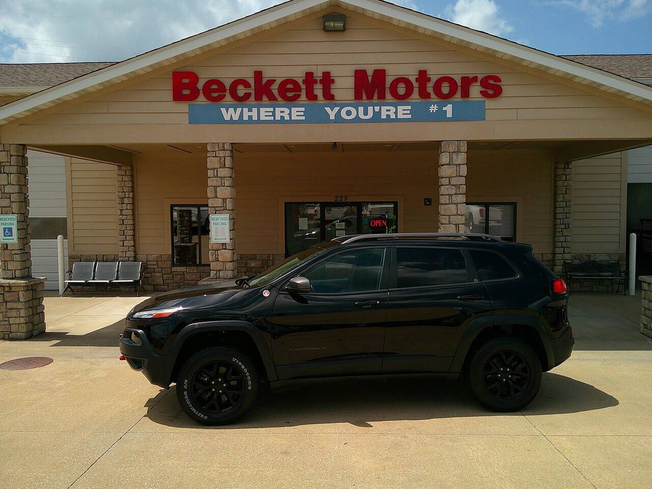 2018 JEEP Cherokee