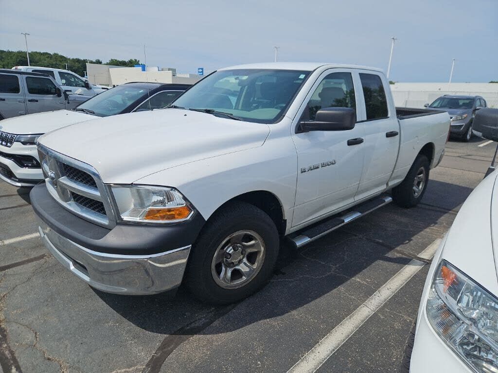 2011 DODGE Ram
