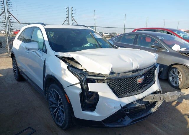 2024 CADILLAC XT4