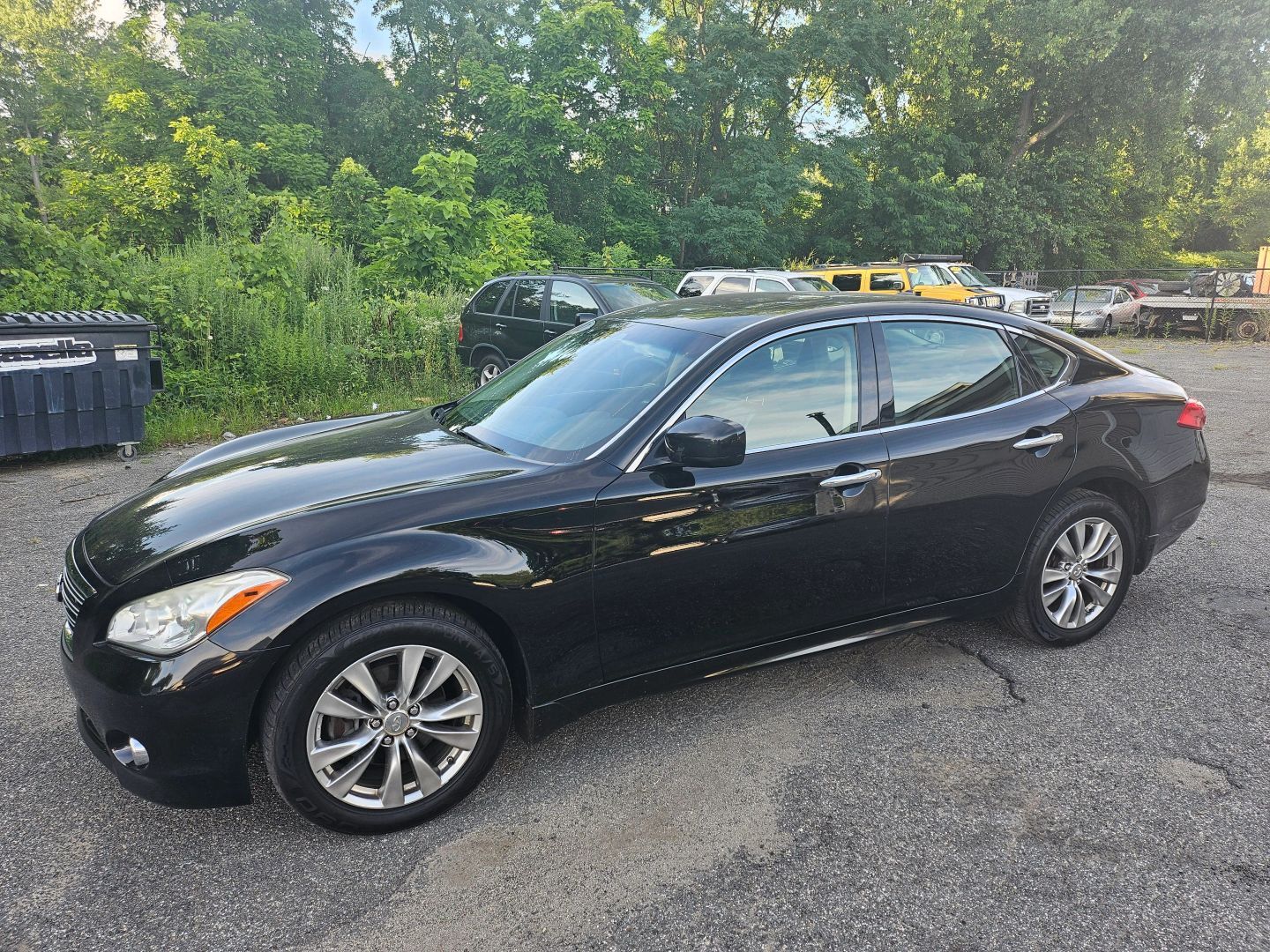 2012 INFINITI M56