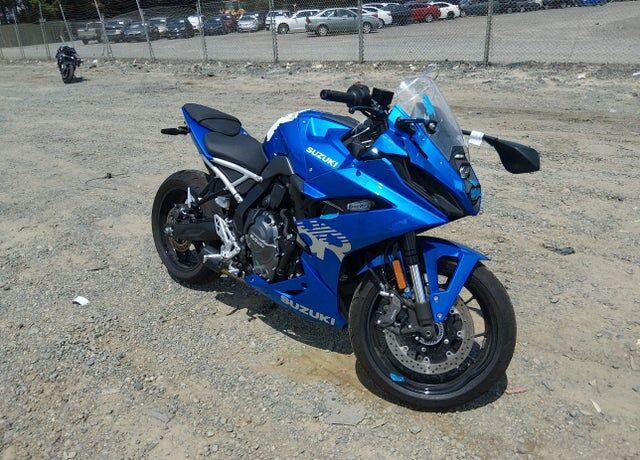 2026 SUZUKI GSX-8R