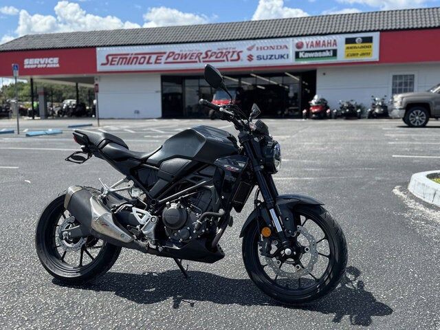 2024 HONDA CB
