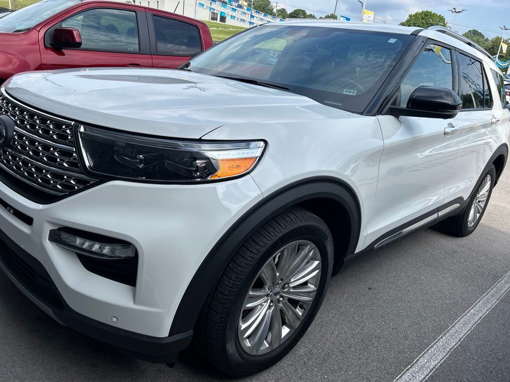 2021 FORD Explorer