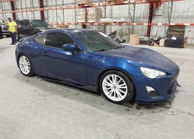 2013 TOYOTA Scion