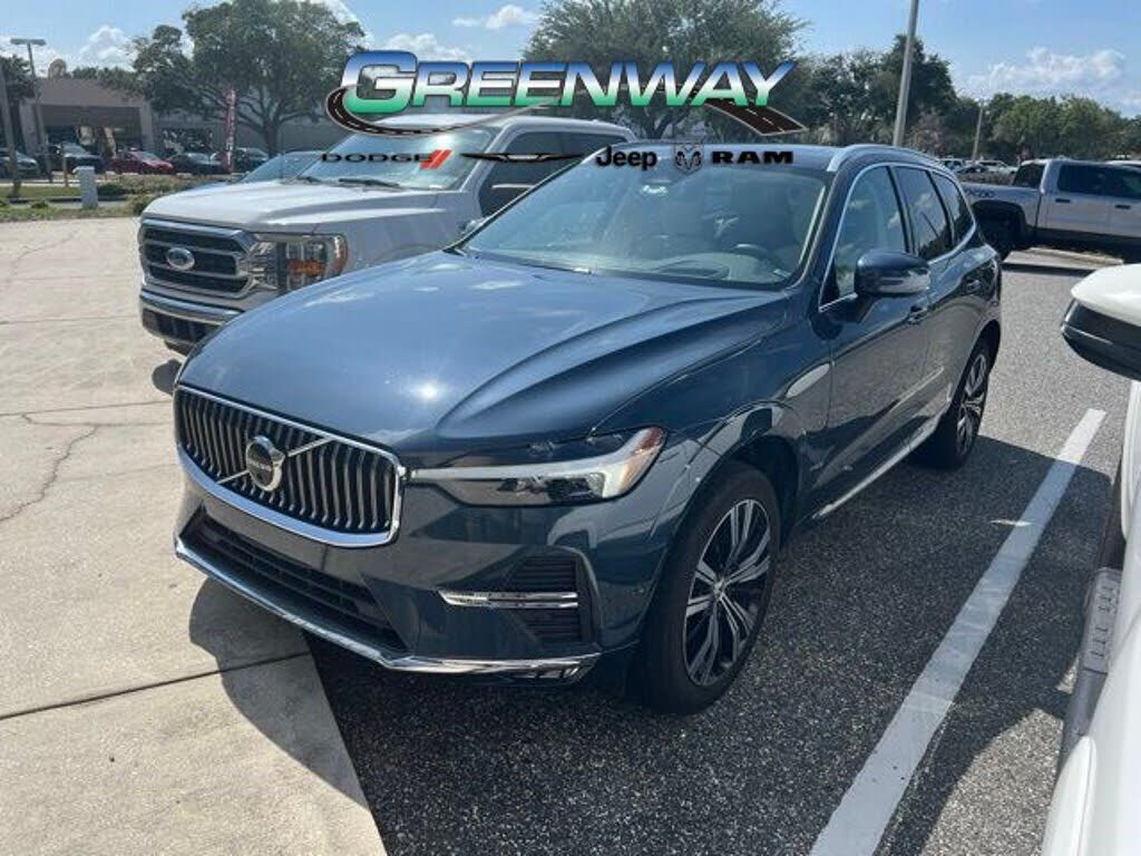 2022 VOLVO XC60