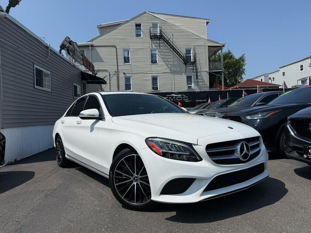 2021 MERCEDES-BENZ C-Class