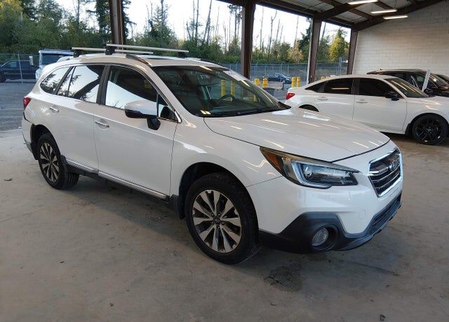 2018 SUBARU Outback